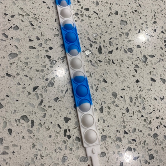 6 pack Rainbow Poppet Set! - Picture 3 of 7